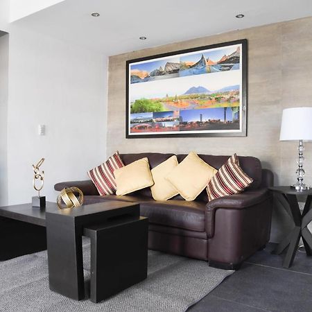 Casa Moderna Equipada Como En Pequeno Hotel Hab 4 Monterrey Eksteriør billede